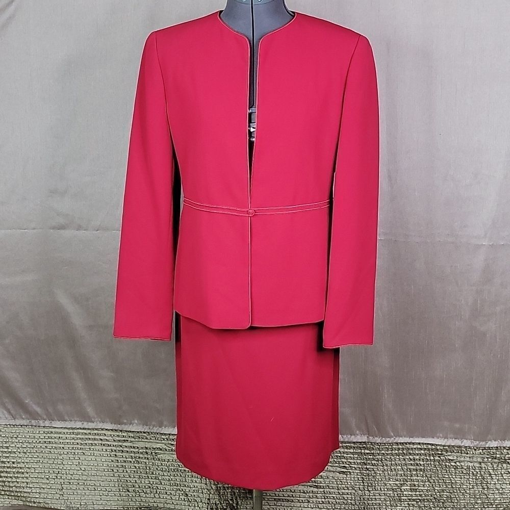 JONES NEW YORK Fuchsia 2 PC. Suit Skirt Set Jacket Size 6; Skirt Size 8